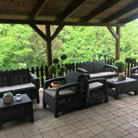 Bed and Breakfast B11 *