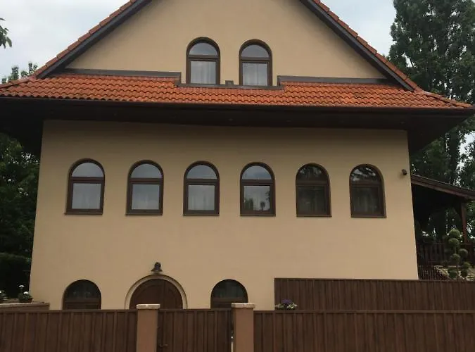 B11 * Balatonföldvár