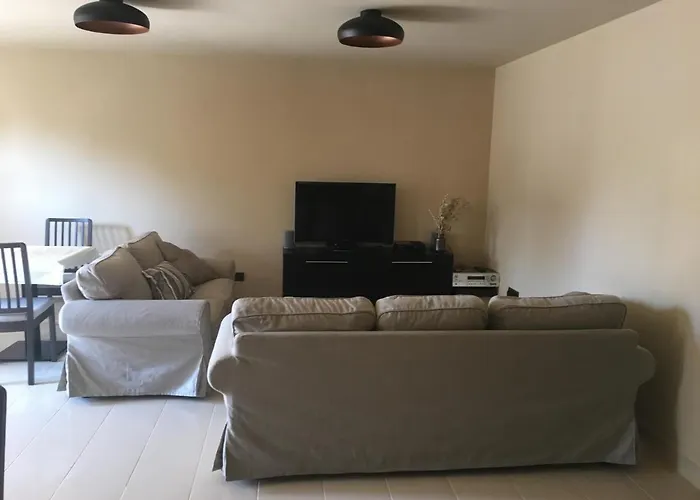 B11 住宿加早餐酒店 Balatonföldvár